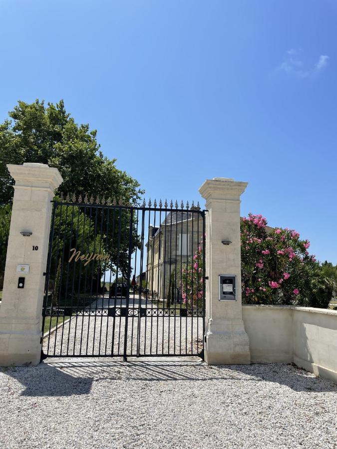 Chateau De Neyran Chambre D'Hotes & Spa ซูลัก-โซร์-แมร์ ภายนอก รูปภาพ